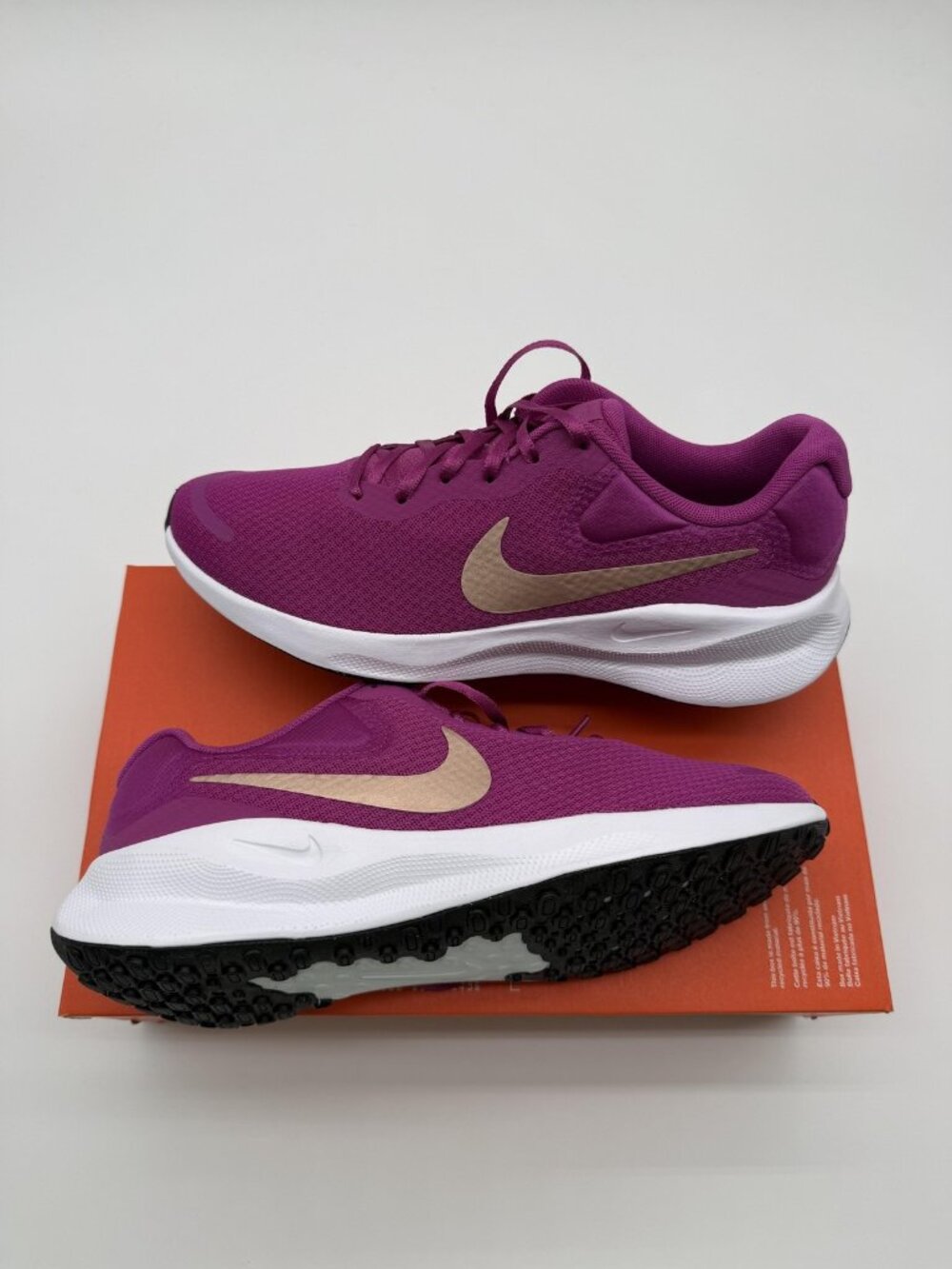 New Nike Revolution 7 Shoes Women's Size 9.5 Pink Running Comfort FB2208 501 - Picture 3 of 9